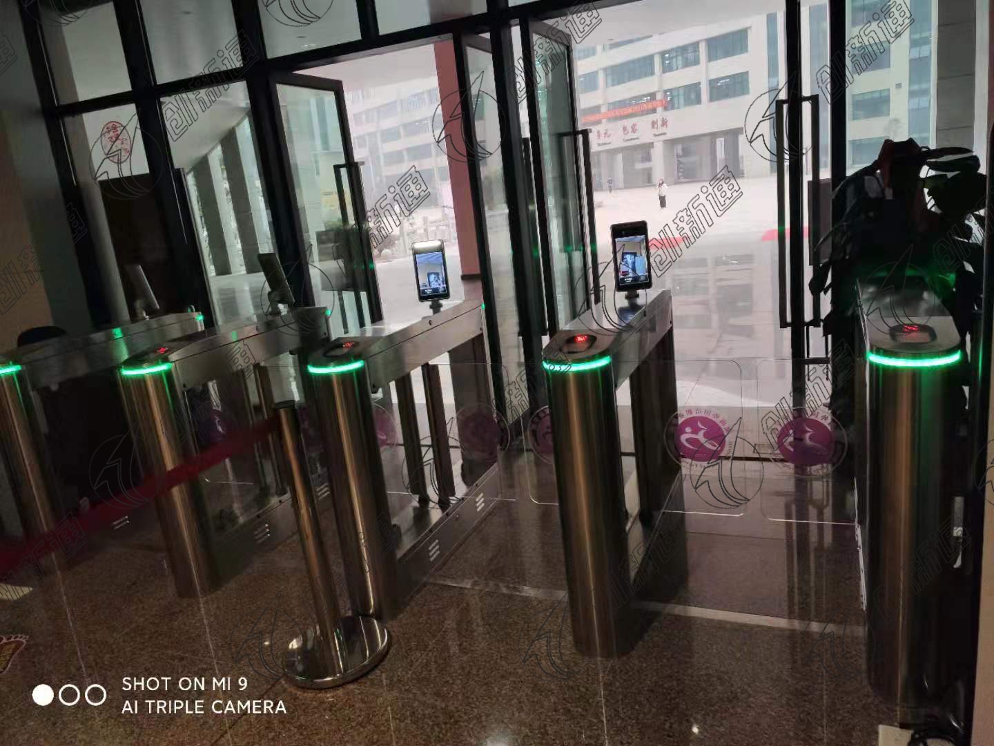 擺閘,三輥閘,速通閘,旋轉(zhuǎn)閘,平移閘,一字閘,人臉識(shí)別，