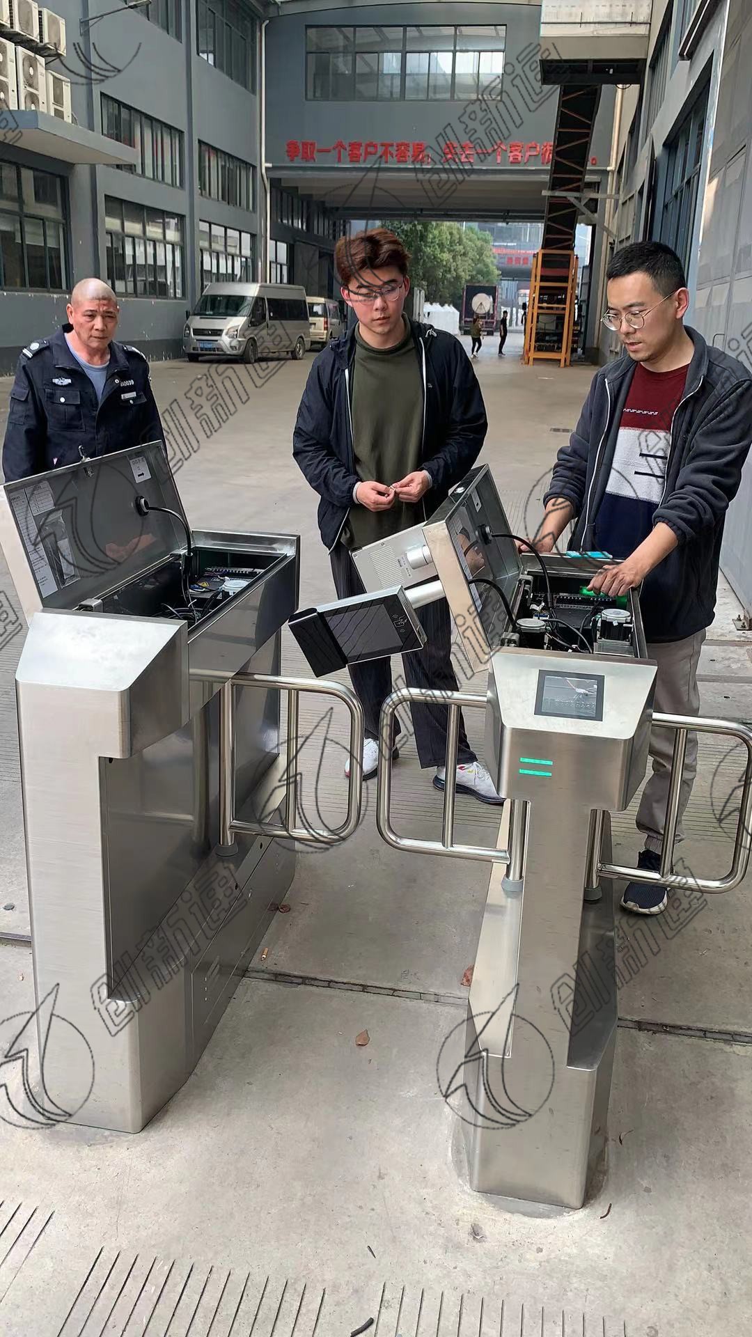 擺閘,三輥閘,速通閘,旋轉(zhuǎn)閘,平移閘,一字閘,人臉識(shí)別，